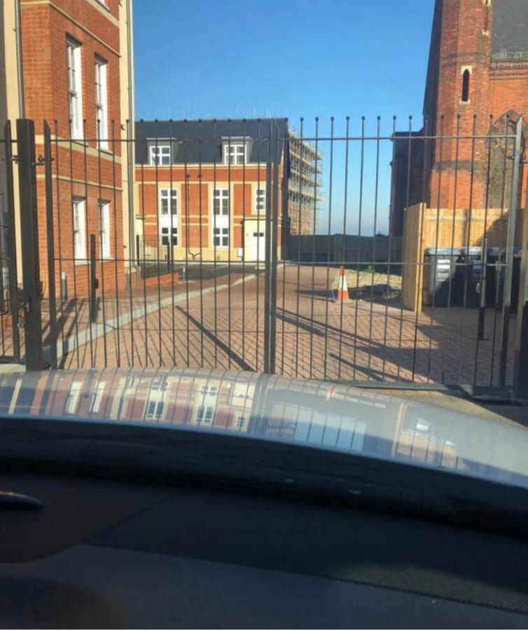 The Penthouse Margate, Balconies, Sea View, Gated Parking, Air Con! Apartment Exterior foto
