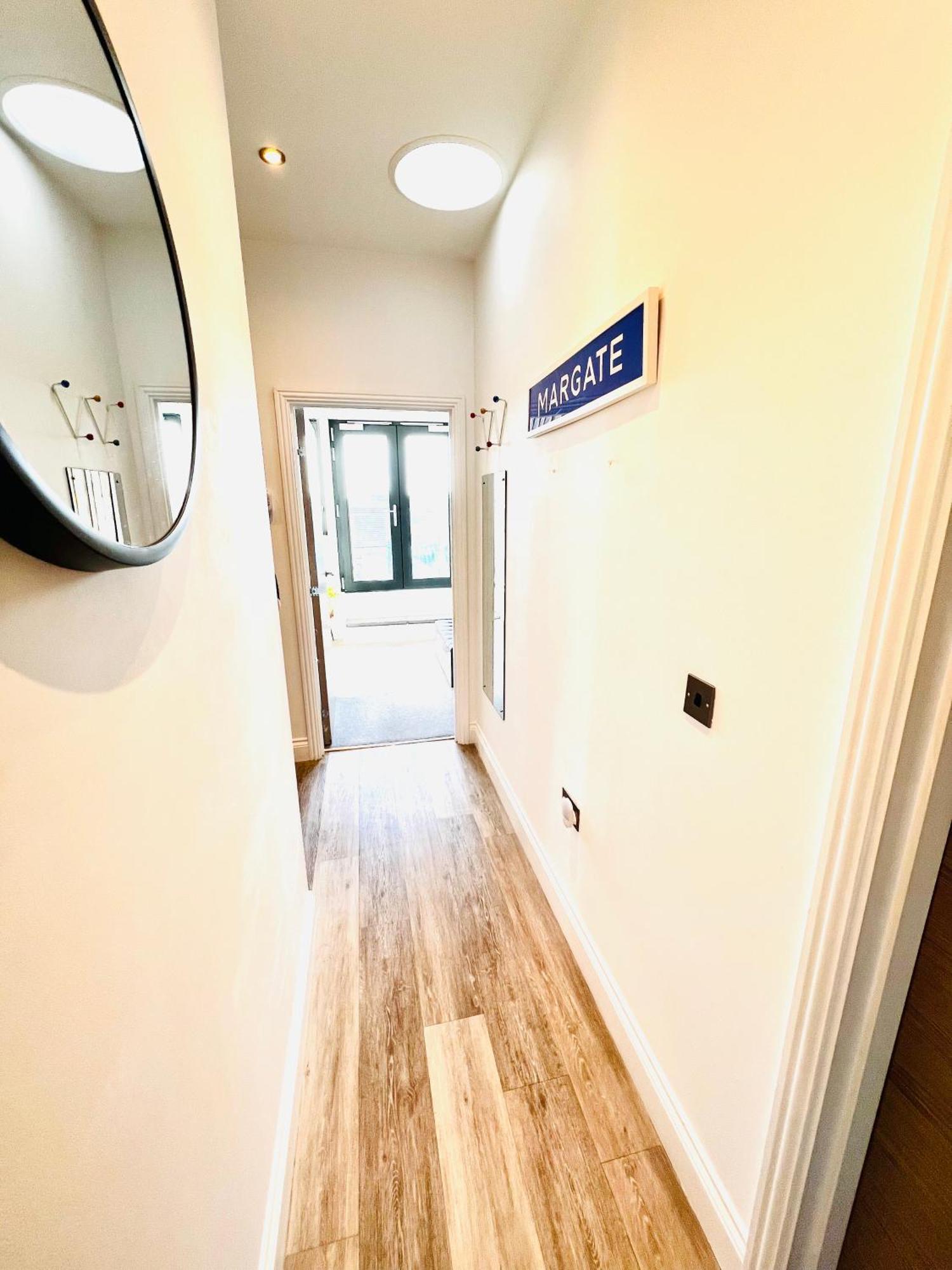The Penthouse Margate, Balconies, Sea View, Gated Parking, Air Con! Apartment Exterior foto