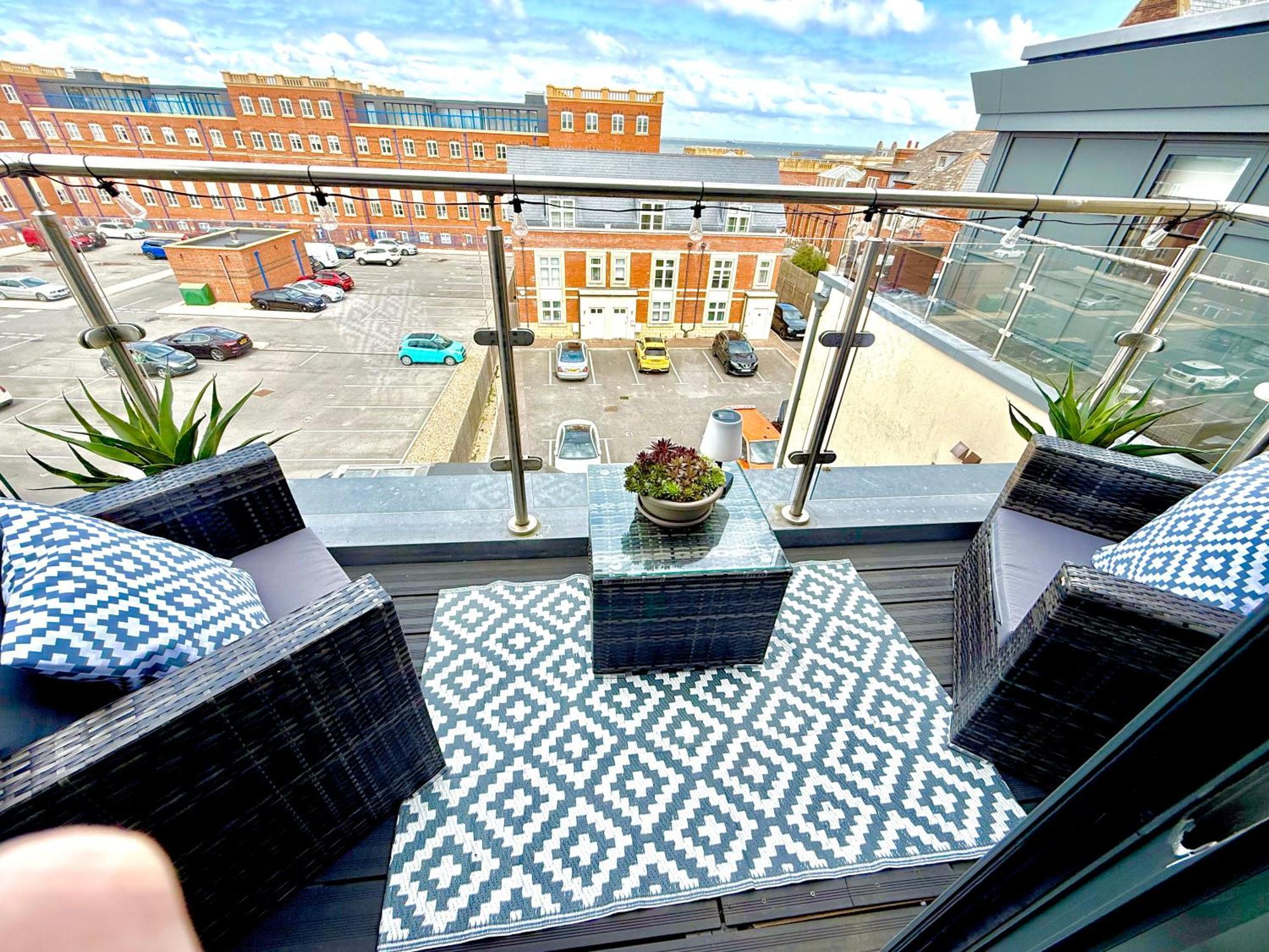 The Penthouse Margate, Balconies, Sea View, Gated Parking, Air Con! Apartment Exterior foto